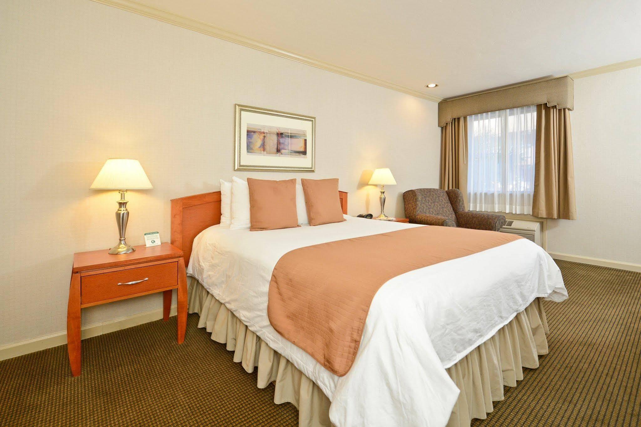 Surestay Plus Hotel By Best Western Mountain View Room photo